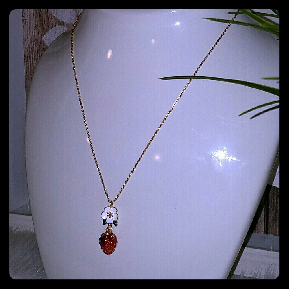 Kate spade Picnic perfect strawberry necklace - Picture 1 of 5